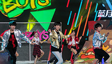 TFBOYS甜蜜首秀《青春修炼手册》