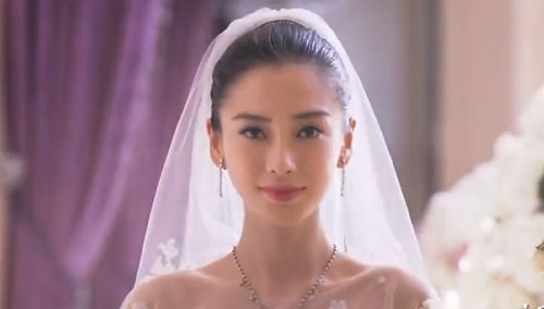 《新娘大作战》推广曲mv 杨颖倪妮教堂共舞瞬间变"女神经"-电影-高清